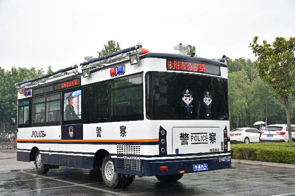 林州市采購8米移動警務方艙發(fā)車(圖4)