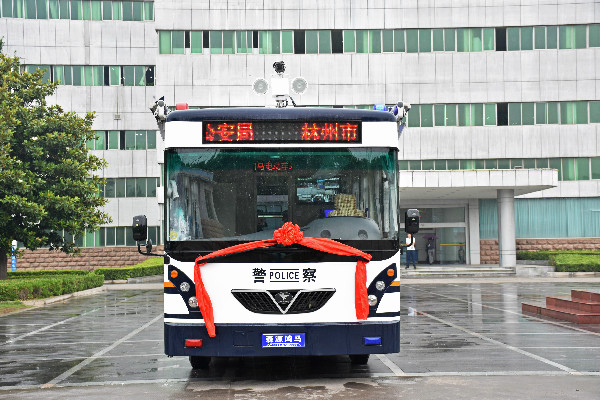 林州市采購8米移動警務方艙發(fā)車(圖1)