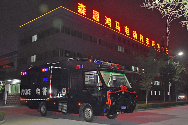 通訊指揮車列裝廣東佛山  警務(wù)指揮“看得見 調(diào)得動  控得住”(圖1)