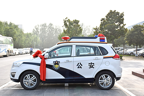 山東濱州警用SUV電動巡邏車發(fā)車   全面提升交警路面動態(tài)管控能力(圖6)