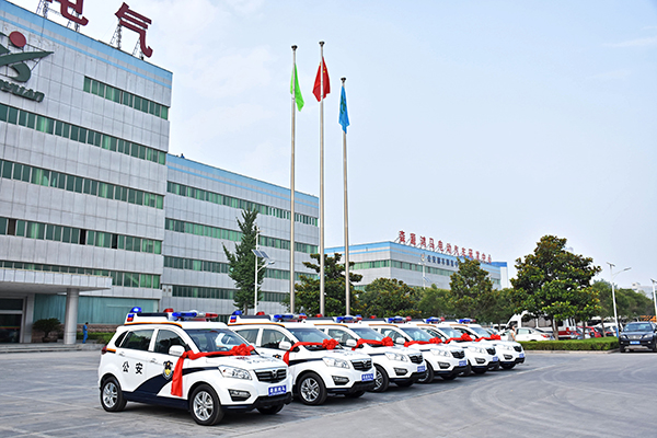 山東濱州警用SUV電動巡邏車發(fā)車   全面提升交警路面動態(tài)管控能力(圖1)