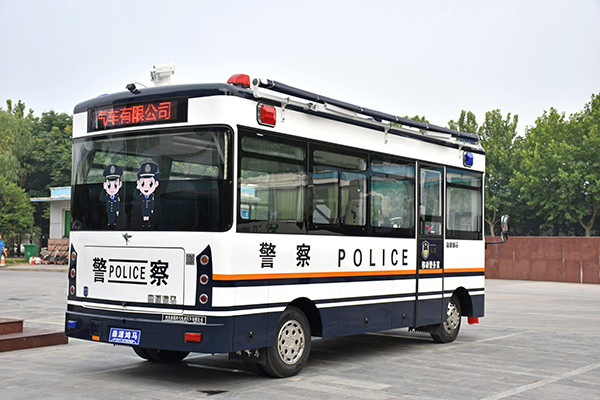 河南周口采購的移動警務(wù)室發(fā)車(圖6)