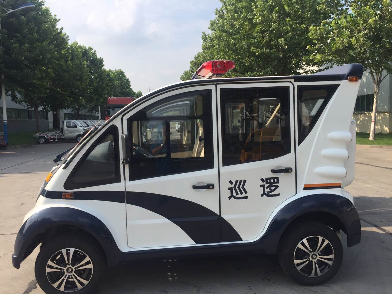 火箭軍工程大學(xué)士官學(xué)院電動巡邏車發(fā)車(圖3)