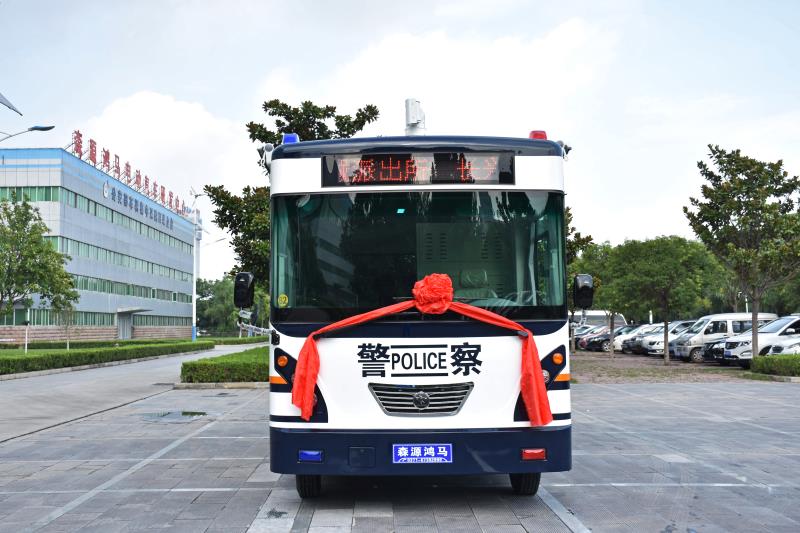 浙江長興移動警務(wù)室發(fā)車(圖1)