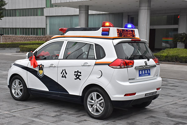 湖北武漢SUV電動(dòng)巡邏車發(fā)車(圖5)