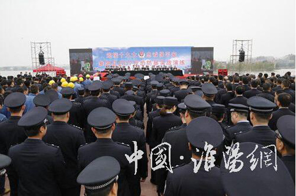 周口淮陽縣反恐防暴實戰(zhàn)演練活動舉行(圖1)