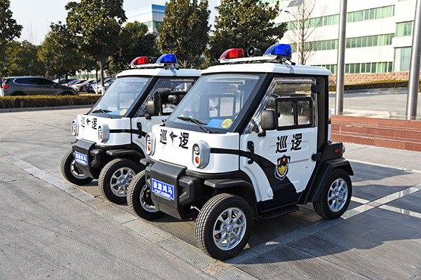 山東煙臺(tái)市“小精靈”電動(dòng)巡邏車發(fā)車(圖3)