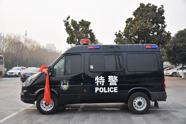 鄭州鐵路公安采購警用囚車(圖3)