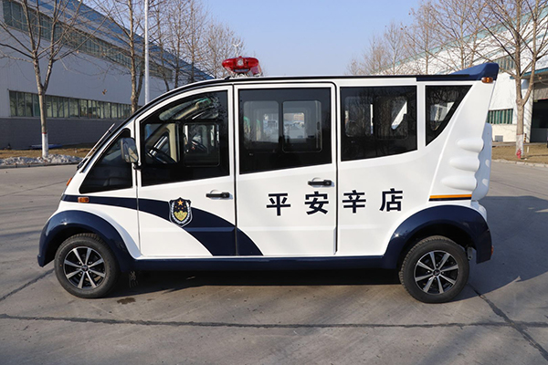 河南新鄭市電動(dòng)巡邏車發(fā)車 提升轄區(qū)治安防控能力(圖3)