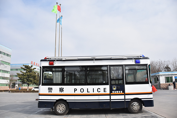 內(nèi)蒙古公安廳移動(dòng)警務(wù)室發(fā)車(chē)?? 讓警察辦公智能化(圖3)