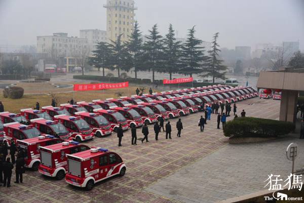 猛犸新聞“鄭州消防配置50臺消防巡邏車 可助巡防隊員撲救初期火災(zāi)”(圖1)