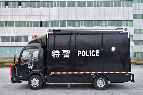 以車代庫   快速出警——河北懷來縣通過公安部警采中心采購裝備運輸車(圖3)