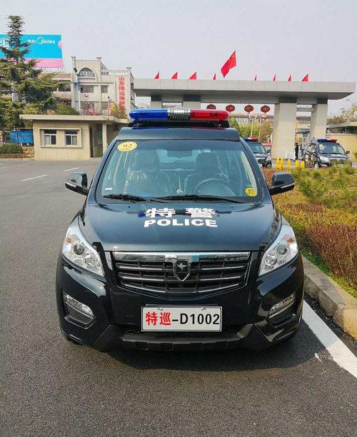 山東棗莊//10輛電動巡邏車上崗   警力跟著警情走(圖2)