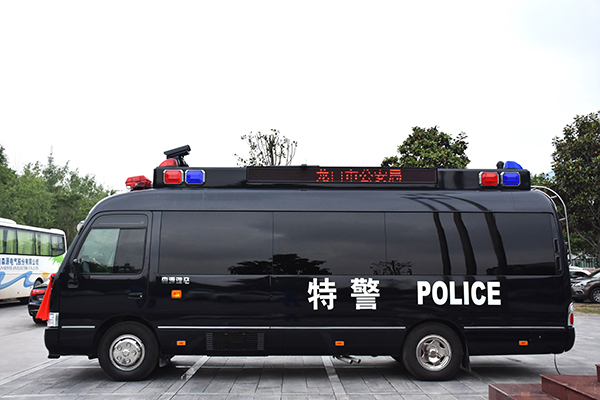 山東龍口市通過(guò)公安部警采中心采購(gòu)裝備運(yùn)輸車與移動(dòng)指揮車(圖7)