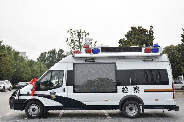 廣西凌云縣采購(gòu)多功能檢察車(圖5)