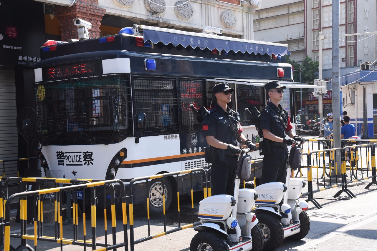 移動警務(wù)室助力鯉城公安分局圓滿完成泉州市第十六屆人民代表大會第三次會議(圖8)