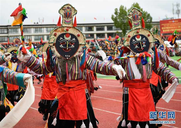 西藏日喀則//警用移動(dòng)式指揮方艙為第十六屆文化旅游節(jié)開(kāi)幕式護(hù)航(圖3)