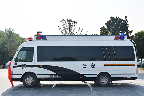 吉林白城警用應急指揮車發(fā)車——打造智慧平臺??助推智慧警務建設(圖4)