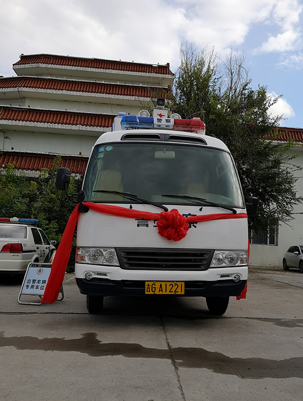 吉林白城市警用應(yīng)急指揮車列裝上崗(圖1)