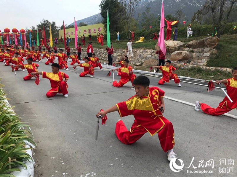 第十二屆中國少林武術節(jié)隆重開幕—森源鴻馬移動指揮方艙全程護航(圖3)