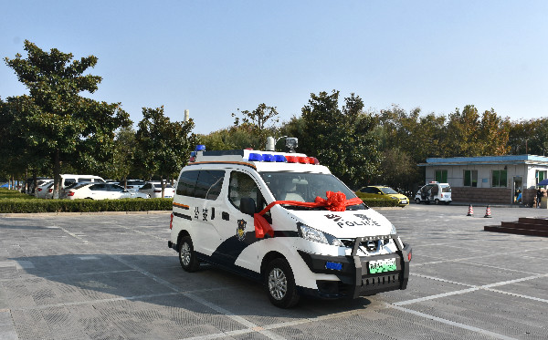 江西九江通過(guò)公安部警采中心采購(gòu)警用多功能巡邏車(圖2)