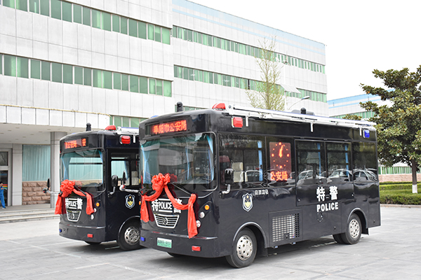 群眾身邊的“派出所”——安徽阜陽通過公安部警采中心采購移動警務(wù)室(圖1)