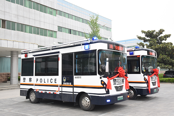 屯警街面  常態(tài)巡邏——安徽阜陽(yáng)移動(dòng)警務(wù)室再出發(fā)(圖3)