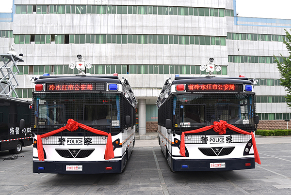 移動警務(wù)平臺助力冷水江“銻都快警”(圖1)