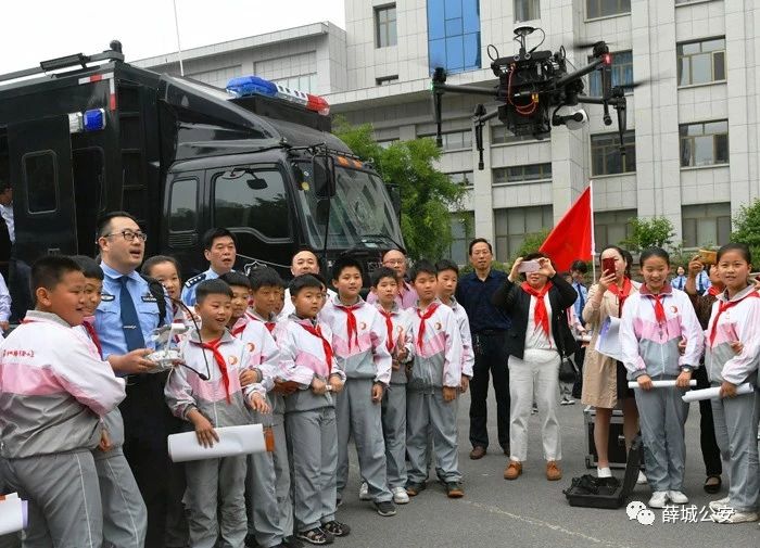 向黨和人民報(bào)告！棗莊公安“警營(yíng)開放日”精彩瞬間~(圖1)