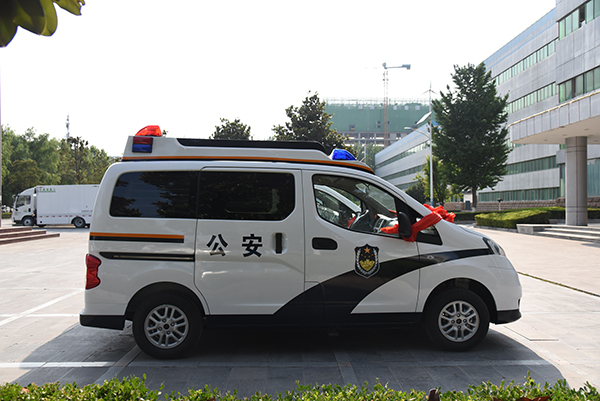 洛寧縣采購(gòu)18臺(tái)警用多功能巡邏車(圖5)