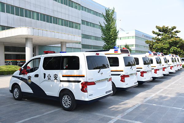 洛寧縣采購(gòu)18臺(tái)警用多功能巡邏車(圖4)