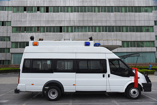 南陽鎮(zhèn)平縣采購特勤巡邏車(圖3)