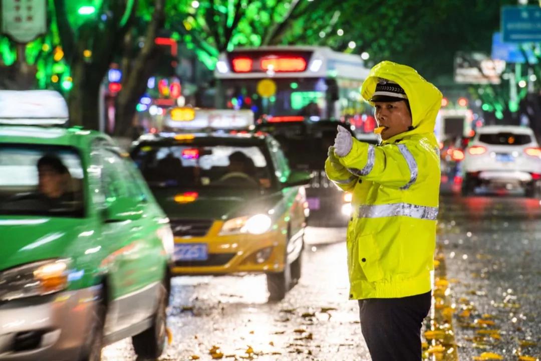 梅州市公安局《好兒好女好江山》，用青春譜寫英雄贊歌(圖9)