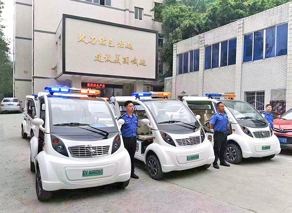 森源鴻馬電動(dòng)執(zhí)法車助力樂(lè)山市峨邊縣城管城市精細(xì)化管理(圖1)