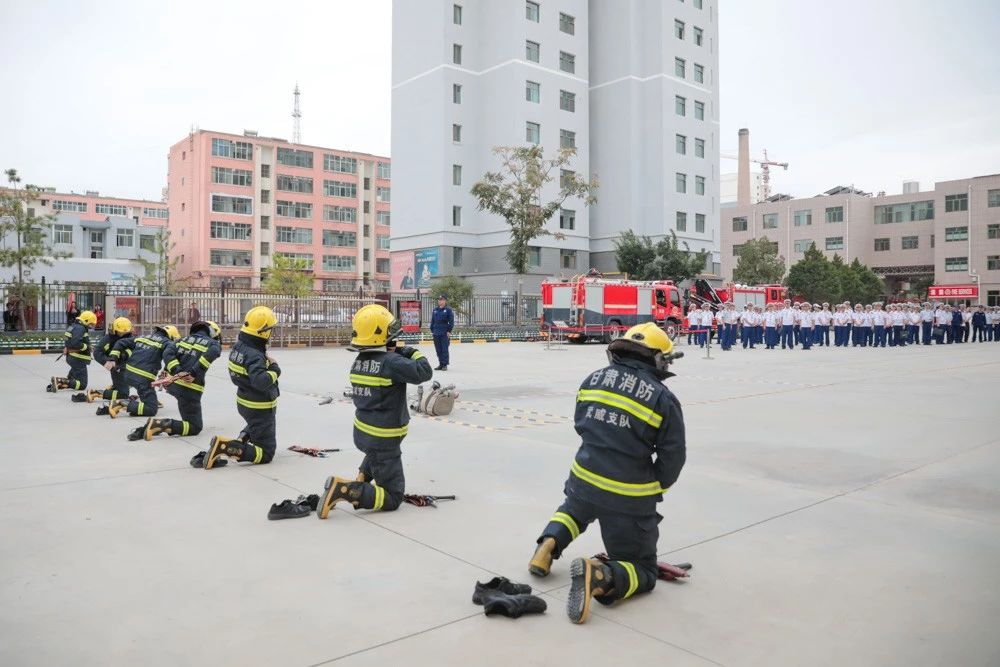 甘肅省消防救援總隊(duì)召開(kāi)全省政府專職消防隊(duì)伍建設(shè)管理暨戰(zhàn)勤保障建設(shè)現(xiàn)場(chǎng)會(huì)(圖8)