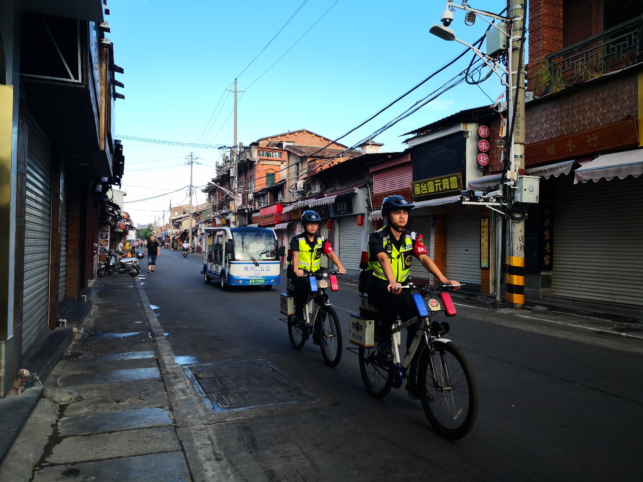 泉州||鯉城巡特警反恐大隊加強國慶70周年安保期間社會治安巡邏防控工作(圖6)