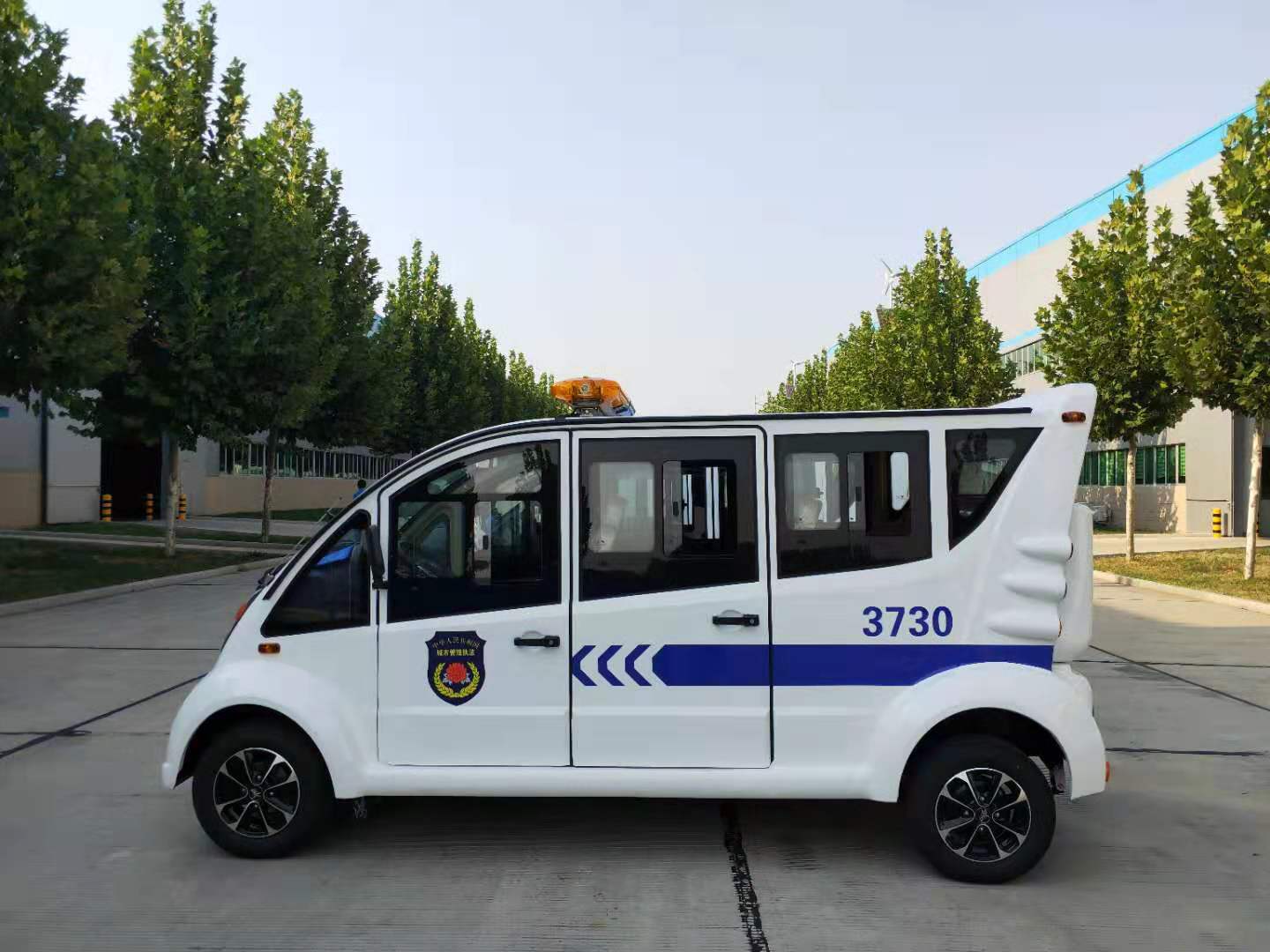 新鄉(xiāng)衛(wèi)輝市采購5臺電動巡邏車(圖4)