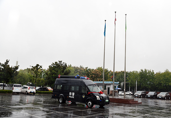 吉林鎮(zhèn)賚縣通過公安部警采中心采購運兵車(圖3)