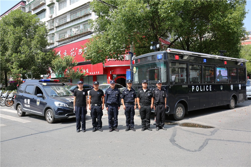 衡陽群眾發(fā)現走失小孩及時報警，警民聯動快速找到小孩家長！(圖1)