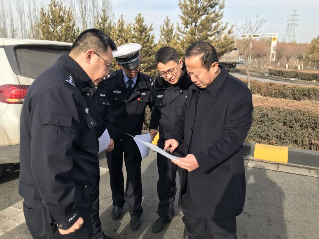 【榆林】李榮副支隊長到繞城大隊調(diào)研指導道路交通事故預防工作(圖1)