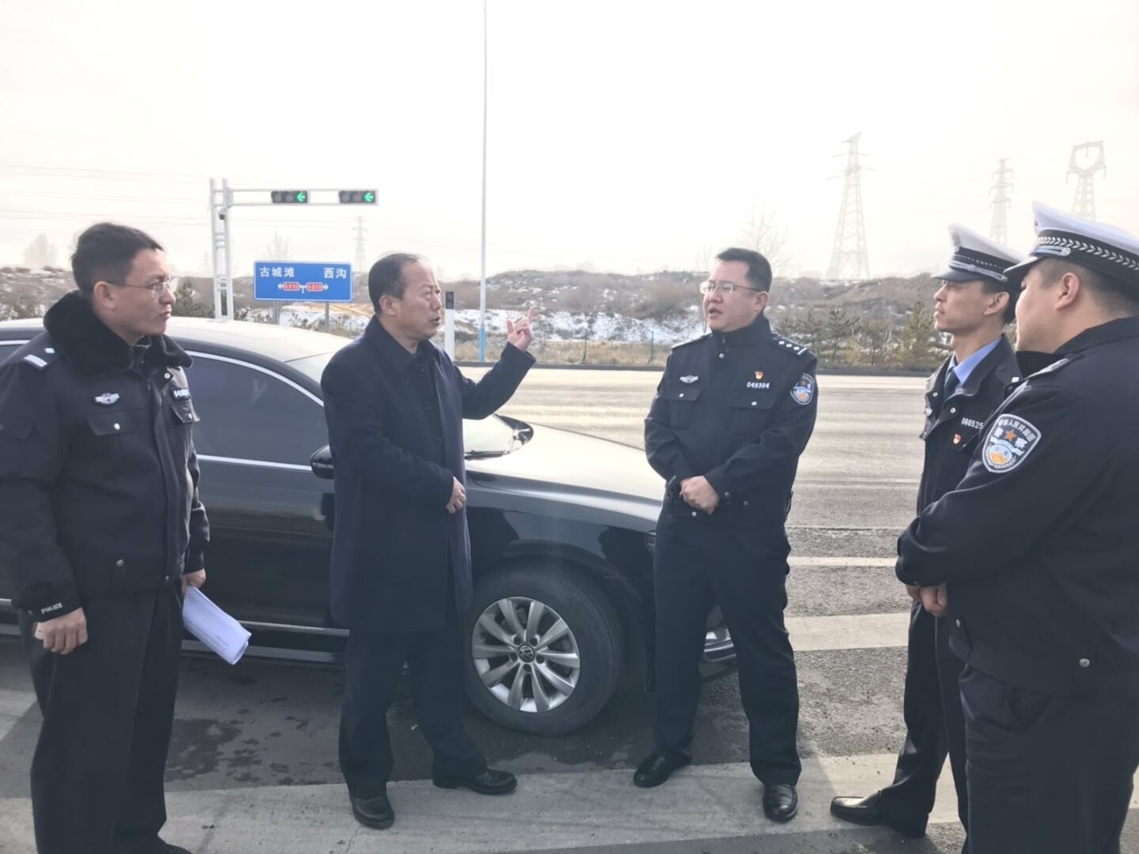 【榆林】李榮副支隊長到繞城大隊調(diào)研指導道路交通事故預防工作(圖3)