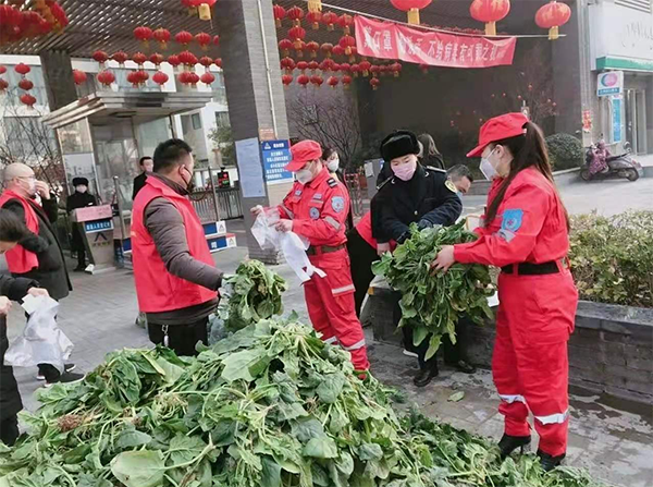 在一起//河南長葛：愛心匯成暖流 同心阻擊疫情(圖7)