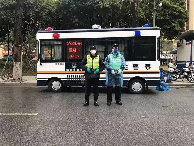 廣東佛山：4臺(tái)移動(dòng)警務(wù)執(zhí)勤車(chē)投用  馳援戰(zhàn)“疫”前線(圖3)