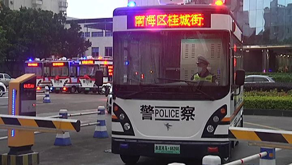 讓戰(zhàn)“疫”民警有個“家”！南海一批移動警務(wù)車投入使用(圖7)