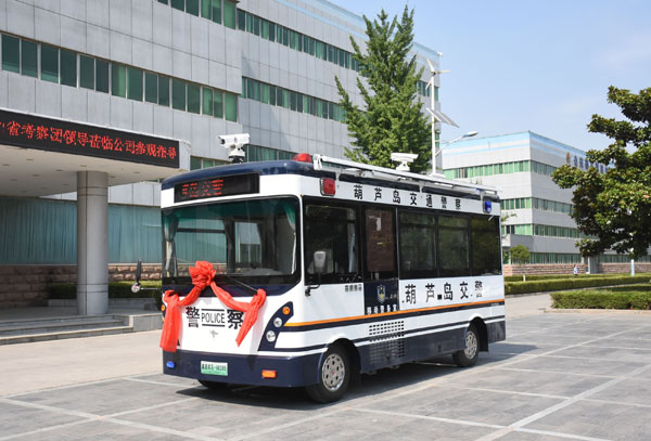 遼寧葫蘆島采購移動警務(wù)室——強(qiáng)化路面管控 共筑交通安全防線(圖1)