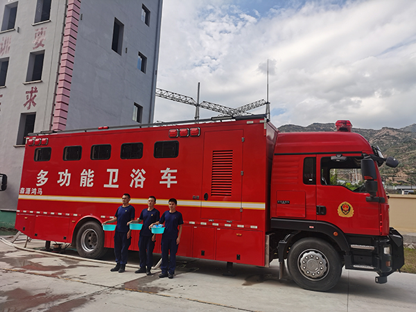 甘肅隴南：全系列戰(zhàn)勤保障裝備上崗   筑牢抗洪救災(zāi)前線“保障盾”(圖8)