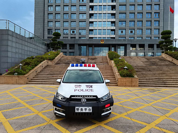 福建龍巖市移動警務(wù)平臺列裝上崗(圖1)