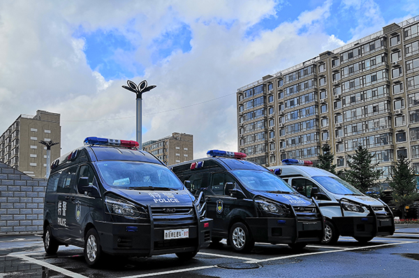 吉林白城市警用多功能巡邏車上崗(圖3)