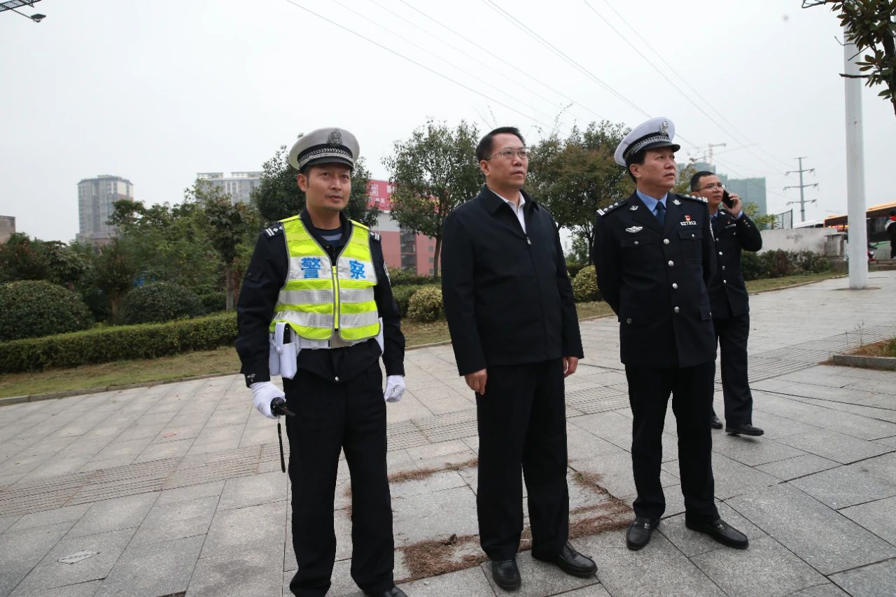 平安衡陽(yáng)||胡志文督導(dǎo)國(guó)慶長(zhǎng)假返程高峰交通安全工作(圖3)