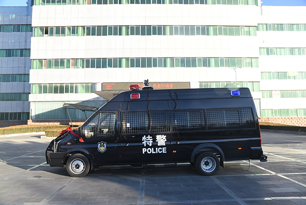 安徽壽縣采購(gòu)警力輸送車(圖3)